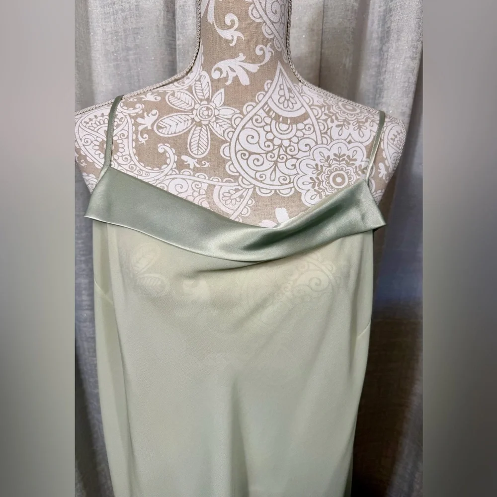 Halston 2X Sage Green Sheer Robe & Slip Dress Set Satin Trim Elegant Lounge - Picture 3 of 16